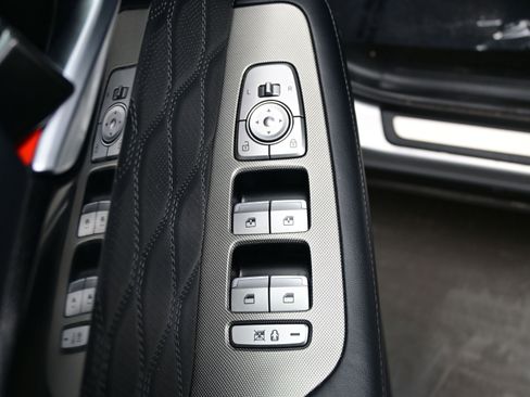 Used 2021 Hyundai Palisade Calligraphy w/ Winter Package image 12