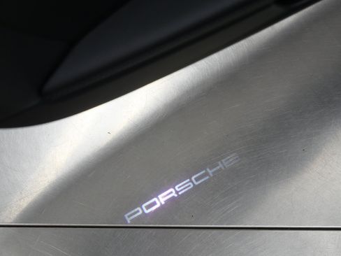 Used 2023 Porsche 911 Carrera 4S w/ Sport Package AWD/4WD image 32