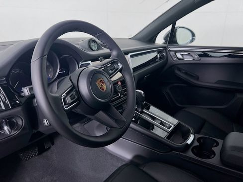New 2026 Porsche Macan S image 4