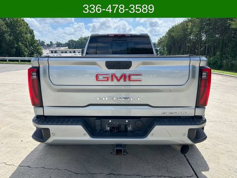 Used 2024 GMC Sierra 3500 Denali w/ Denali Reserve Package AWD/4WD image 4