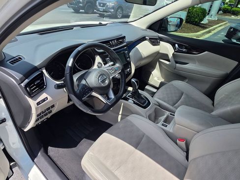 Used 2022 Nissan Rogue Sport SV w/ Technology Package AWD/4WD image 15