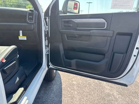 Used 2024 RAM 2500 Tradesman RWD image 17