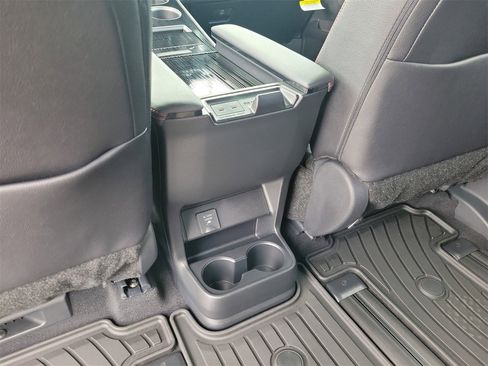 New 2026 Toyota Sienna XSE image 12