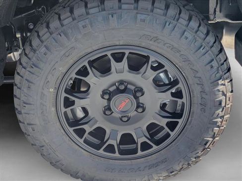 New 2026 Toyota 4Runner TRD Off-Road Premium AWD/4WD image 10