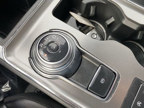 Certified 2024 Ford Edge Titanium image 26