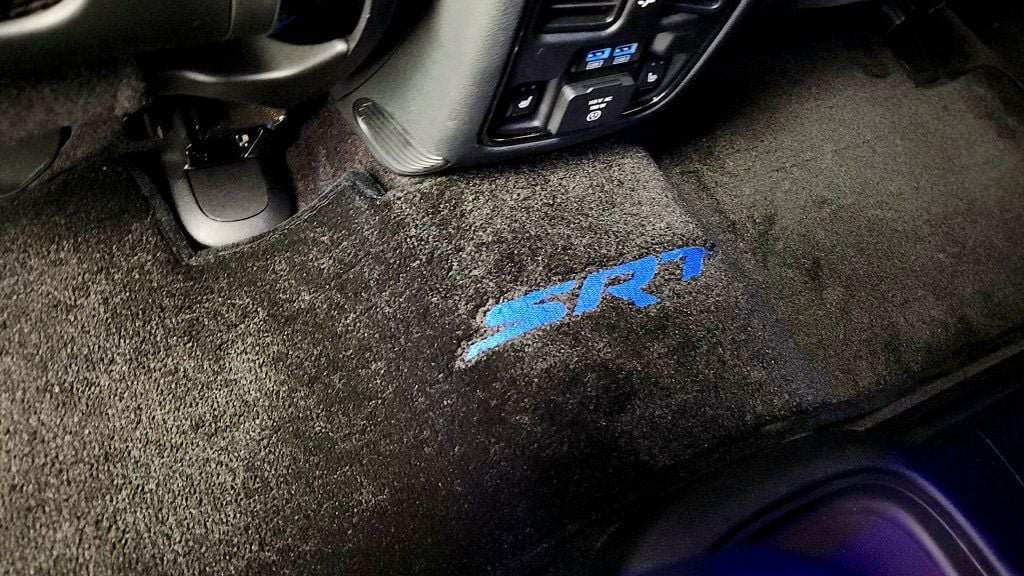 Used 2018 Dodge Durango SRT w/ Technology Group AWD/4WD image 28