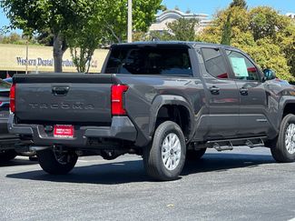 New 2025 Toyota Tacoma SR5 video 3