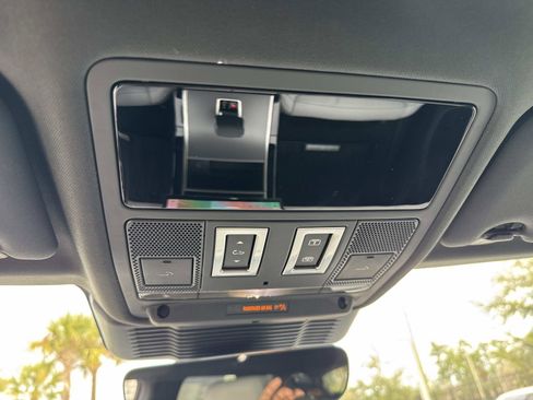 New 2026 Land Rover Range Rover Evoque S image 28