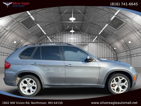 Used 2011 BMW X5 xDrive35i image 5