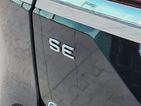 New 2026 Volkswagen Atlas SE FWD image 10