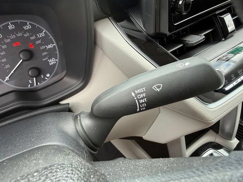 Certified 2025 Toyota Corolla Cross L FWD image 27