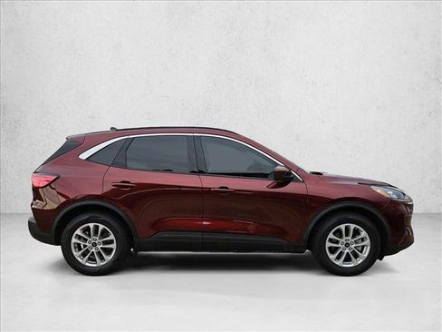 Used 2021 Ford Escape SE w/ Convenience Package FWD image 4