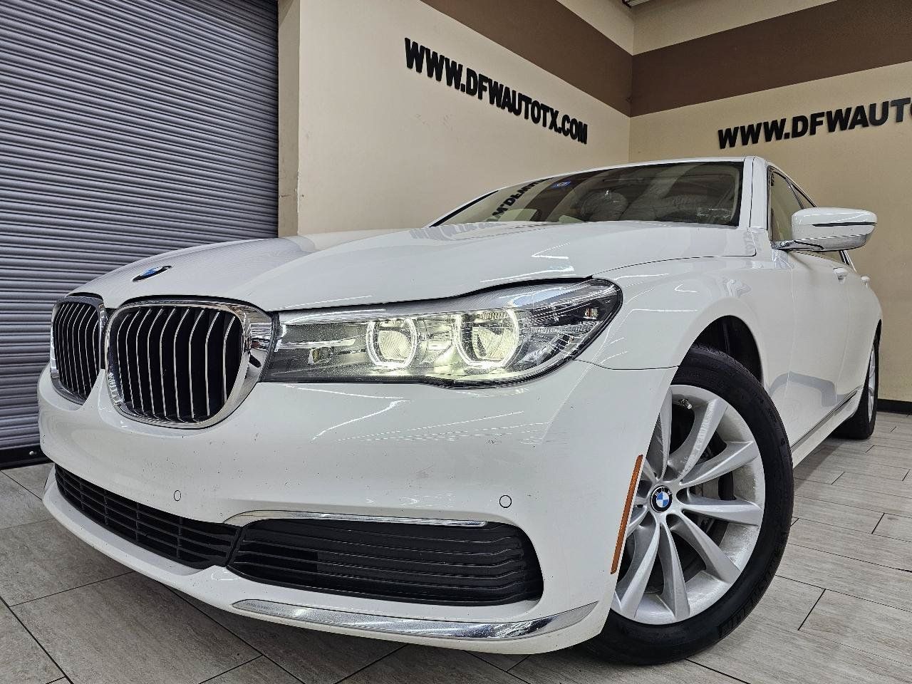 Used 2019 BMW 740i RWD image 1