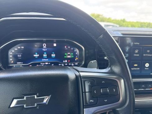 Used 2023 Chevrolet Silverado 1500 LT Trail Boss w/ LPO, Dark Essentials Package AWD/4WD image 19