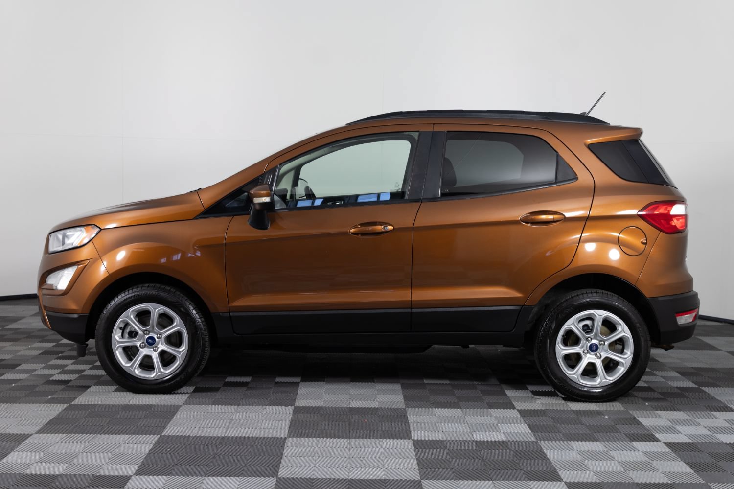 Used 2019 Ford EcoSport SE w/ SE Convenience Package AWD/4WD image 3