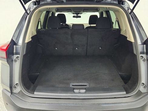Used 2023 Nissan Rogue S FWD image 21
