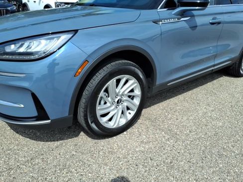 Used 2024 Lincoln Corsair FWD image 4