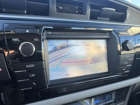 Used 2016 Toyota Corolla LE image 26