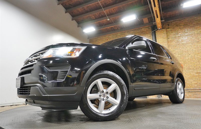 Used 2018 Ford Explorer 4WD w/ Class II Trailer Tow Package image 3