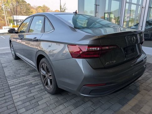 Used 2023 Volkswagen Jetta SE image 24