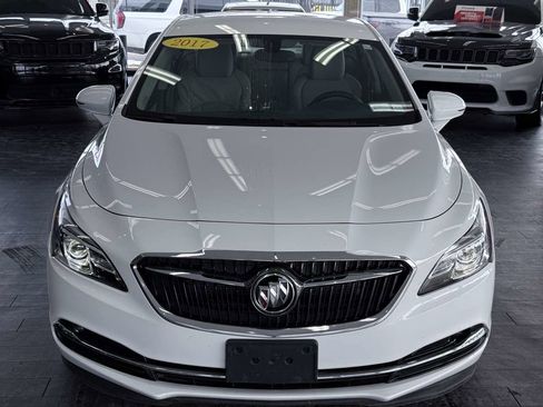 Used 2017 Buick LaCrosse Essence image 3