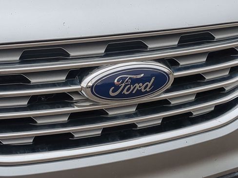 Used 2020 Ford Edge SEL w/ Convenience Package image 13