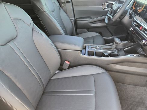New 2026 Kia Sorento S image 10