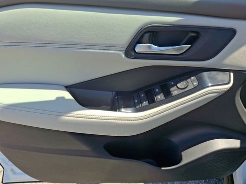 New 2026 Nissan Rogue SV FWD image 10
