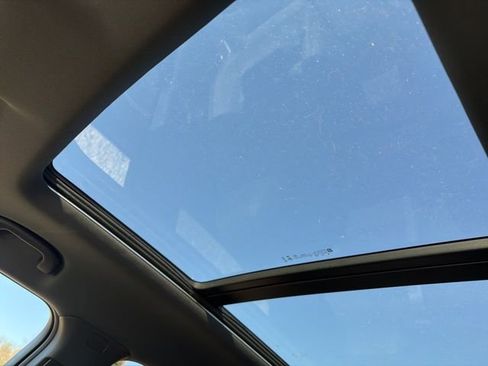 Used 2021 Chevrolet TrailBlazer ACTIV w/ Sun and Liftgate Package image 23