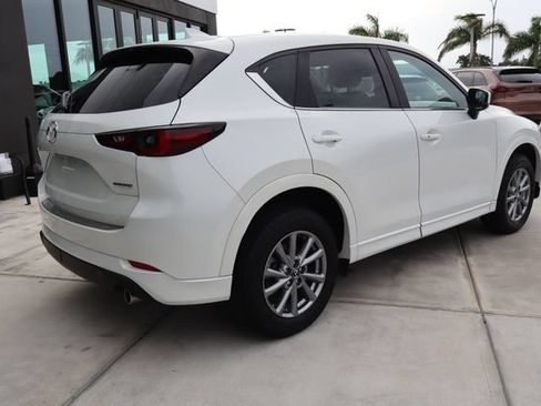 Used 2024 MAZDA CX-5 AWD 2.5 S w/ Preferred Package image 3