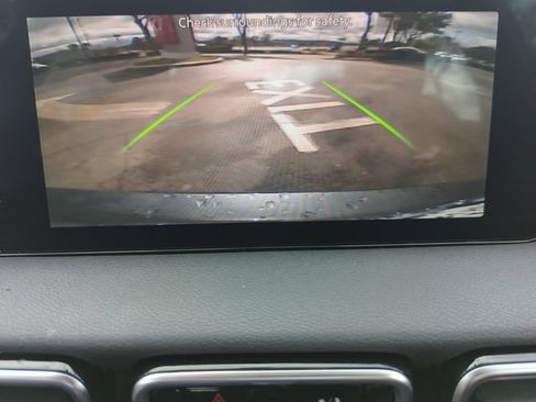 New 2026 Nissan Sentra SR w/ Floor Mat Package FWD image 33