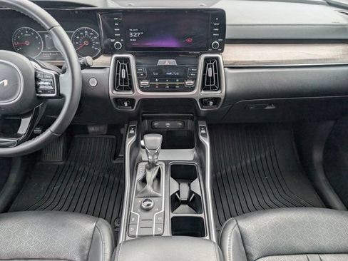 Used 2022 Kia Sorento S AWD/4WD image 7
