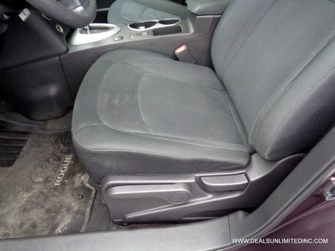 Used 2015 Nissan Rogue S w/ Convenience Package image 7