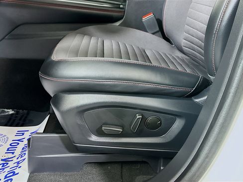 Used 2025 Ford Explorer ST-Line w/ Premium Package image 19