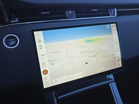 Used 2025 Land Rover Range Rover Evoque S image 22