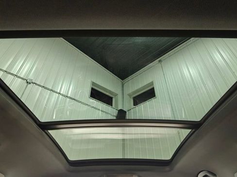 Used 2023 Volkswagen Atlas Cross Sport SE w/ Panoramic Sunroof Package image 12