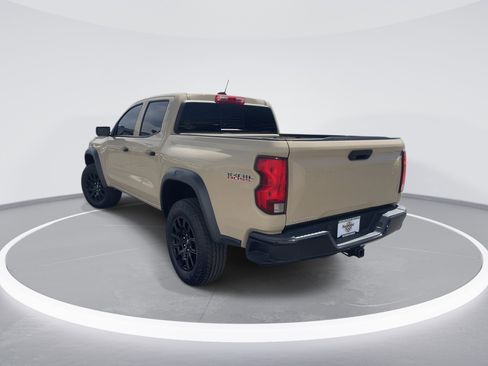 Used 2024 Chevrolet Colorado Trail Boss w/ Technology Package AWD/4WD image 7