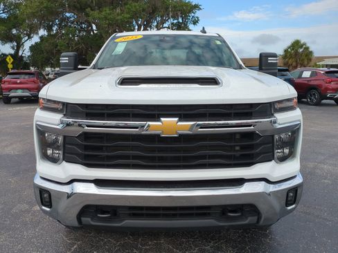 Used 2025 Chevrolet Silverado 2500 LT w/ Convenience Package AWD/4WD image 9
