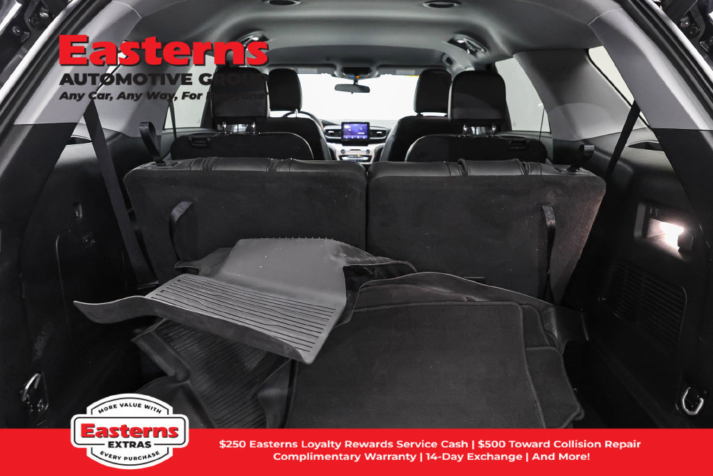 Used 2023 Ford Explorer XLT w/ Equipment Group 202A AWD/4WD image 10