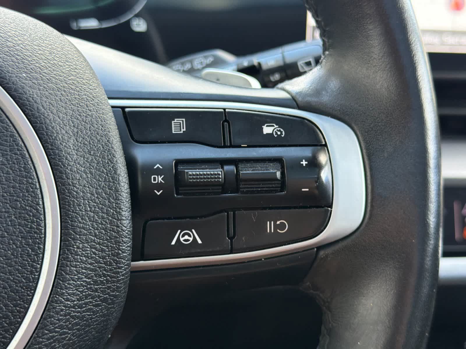 Used 2023 Kia Sportage EX w/ EX Premium Package AWD/4WD image 28