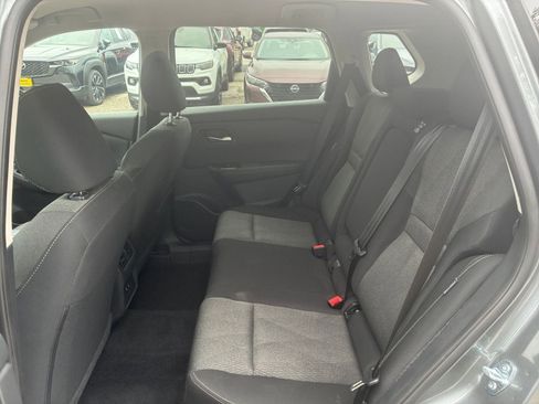 Used 2025 Nissan Rogue SV AWD/4WD image 21