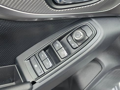 Used 2023 Subaru Crosstrek 2.5i Limited AWD/4WD image 16