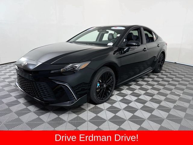 Used 2026 Toyota Camry SE FWD image 3