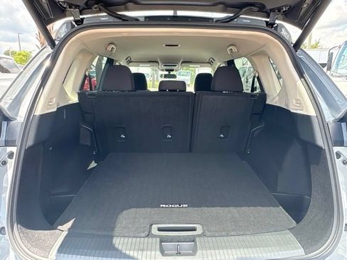 Used 2026 Nissan Rogue SV FWD image 24