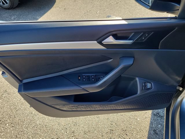 Certified 2024 Volkswagen Jetta Sport FWD image 12