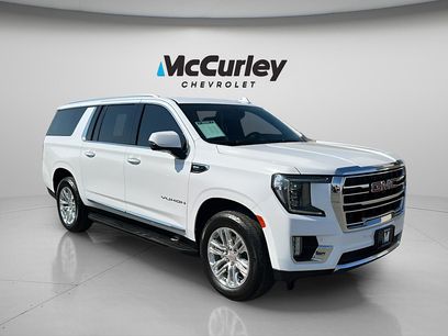 Used 2022 GMC Yukon XL SLT w/ SLT Premium Package