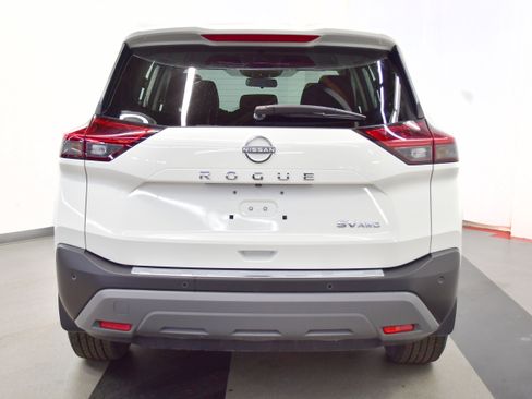Used 2023 Nissan Rogue SV image 6