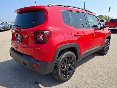 Used 2022 Jeep Renegade Altitude w/ Convenience Group AWD/4WD image 25