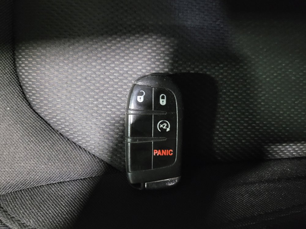 Used 2020 Jeep Renegade Sport w/ Sport Appearance Group FWD image 32