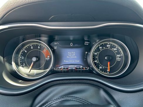 Used 2021 Jeep Cherokee Latitude Lux w/ Comfort/Convenience Group FWD image 14